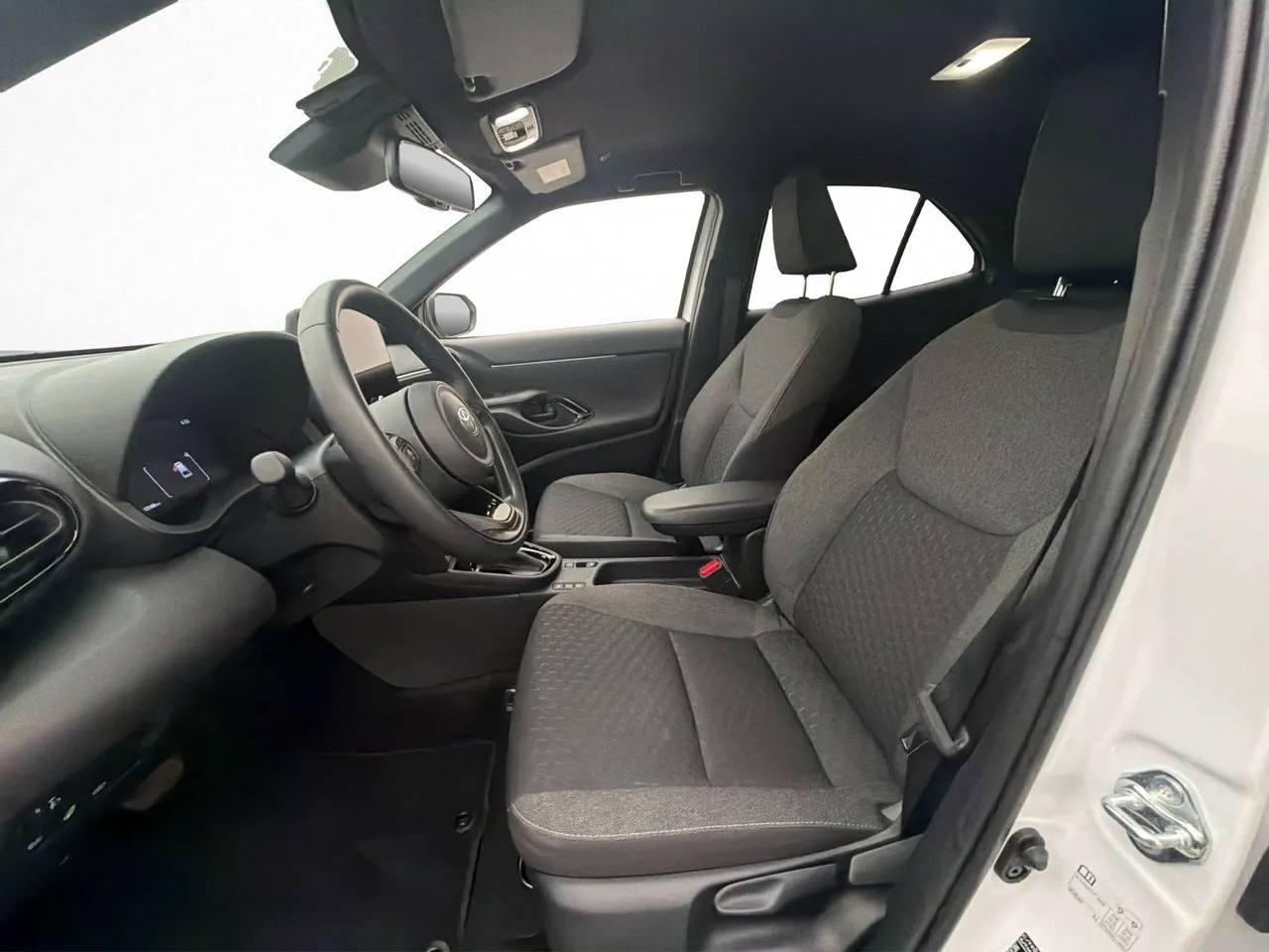 Vehicle image 21