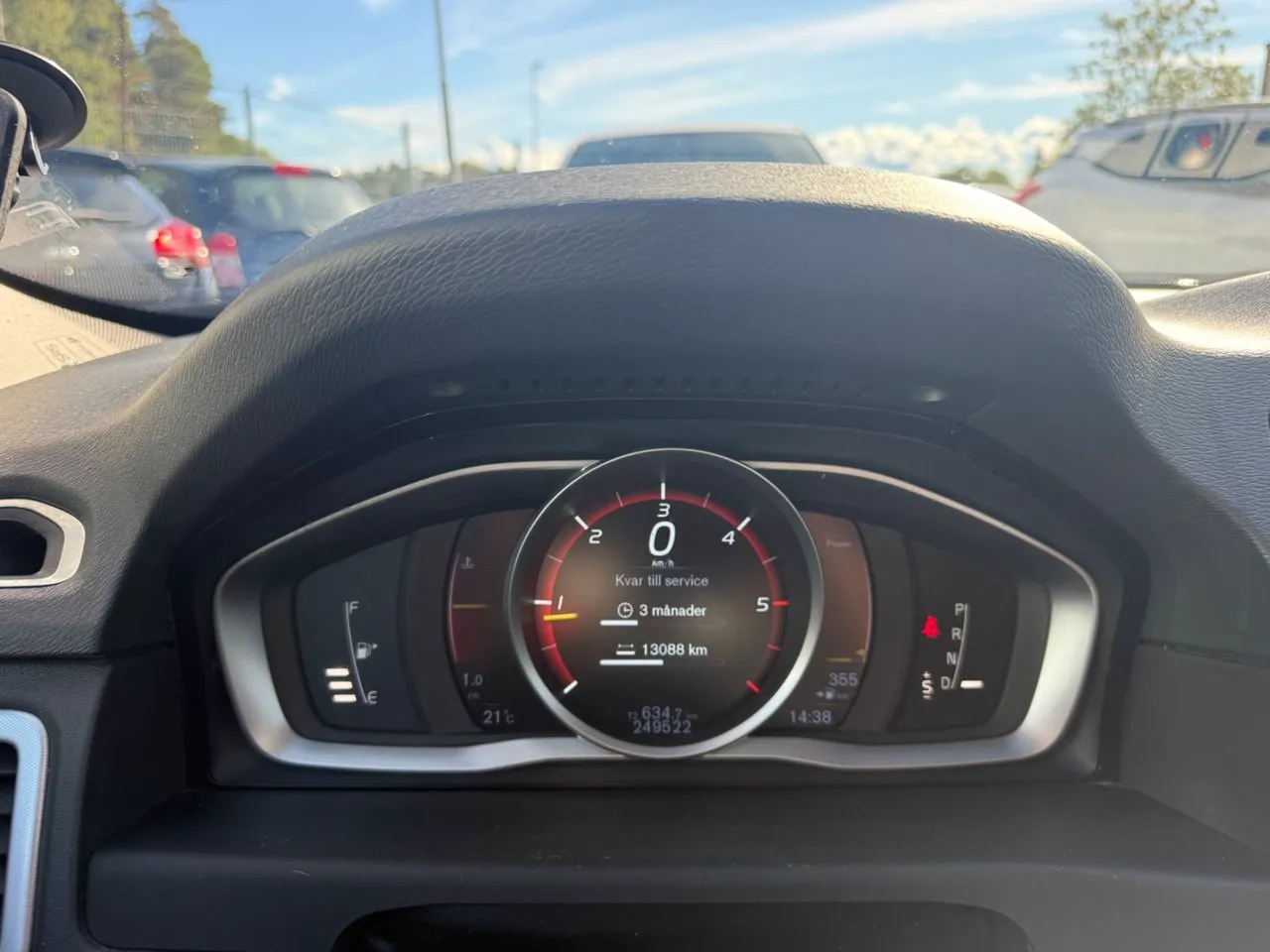 Vehicle image 22
