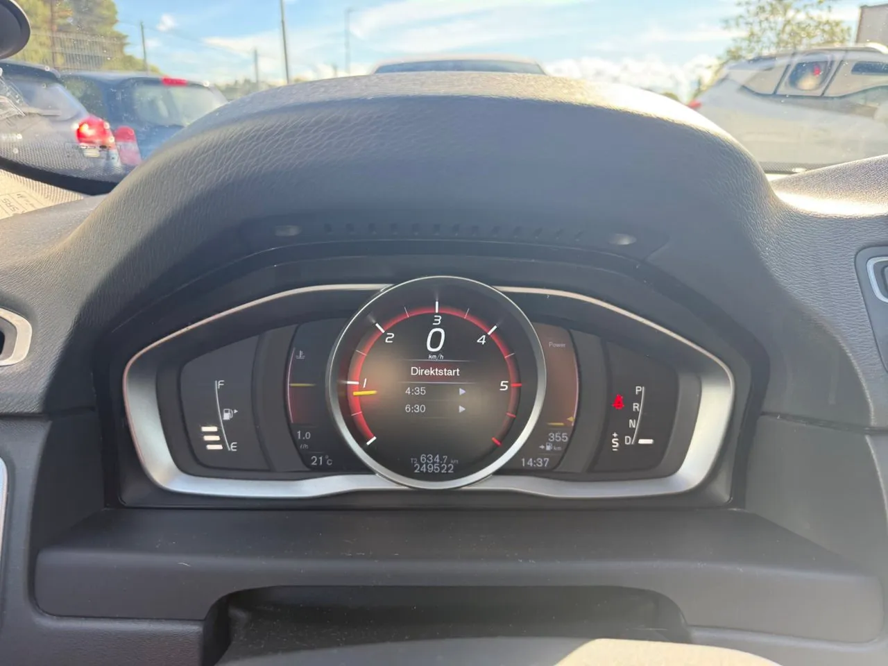 Vehicle image 21