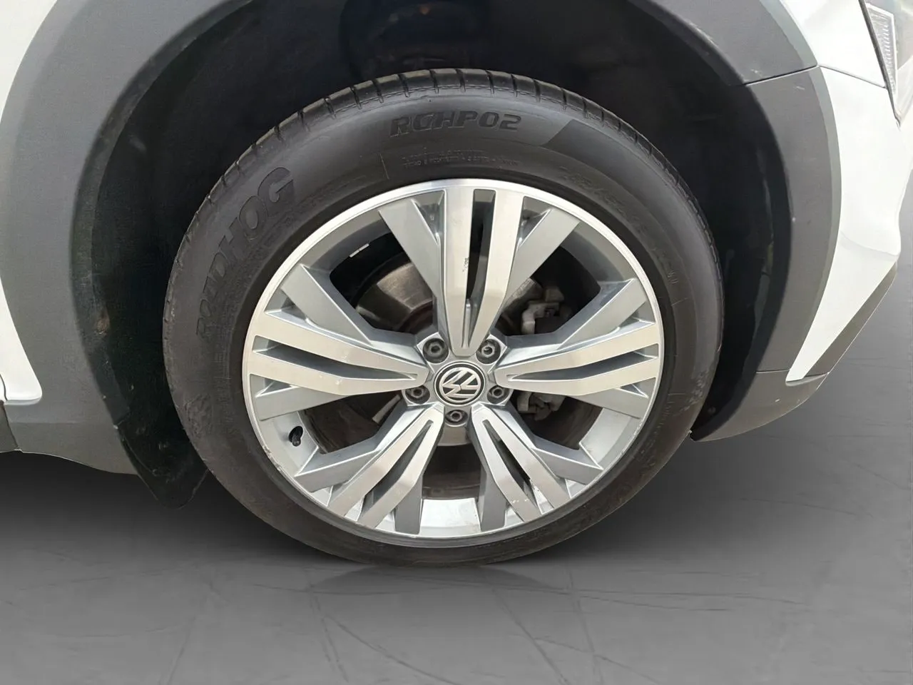 Vehicle image 33