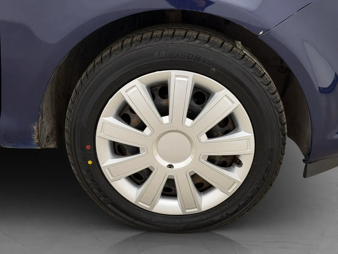 Vehicle image 21