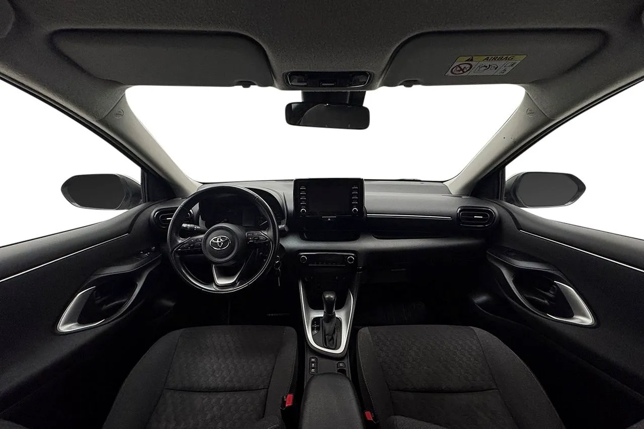 Vehicle image 14