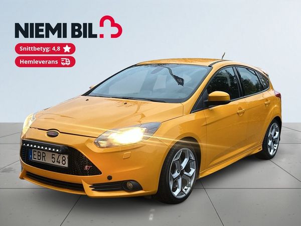 Ford Focus ST ST S&V-Hjul/Motorvärmare/P-sens/Låg skatt - 2014