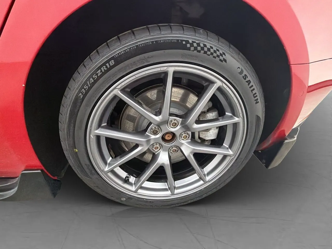 Vehicle image 27