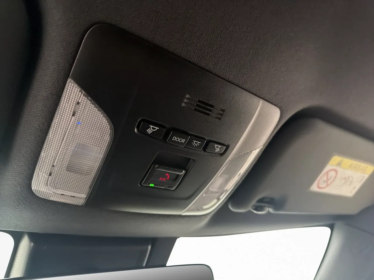Vehicle image 32