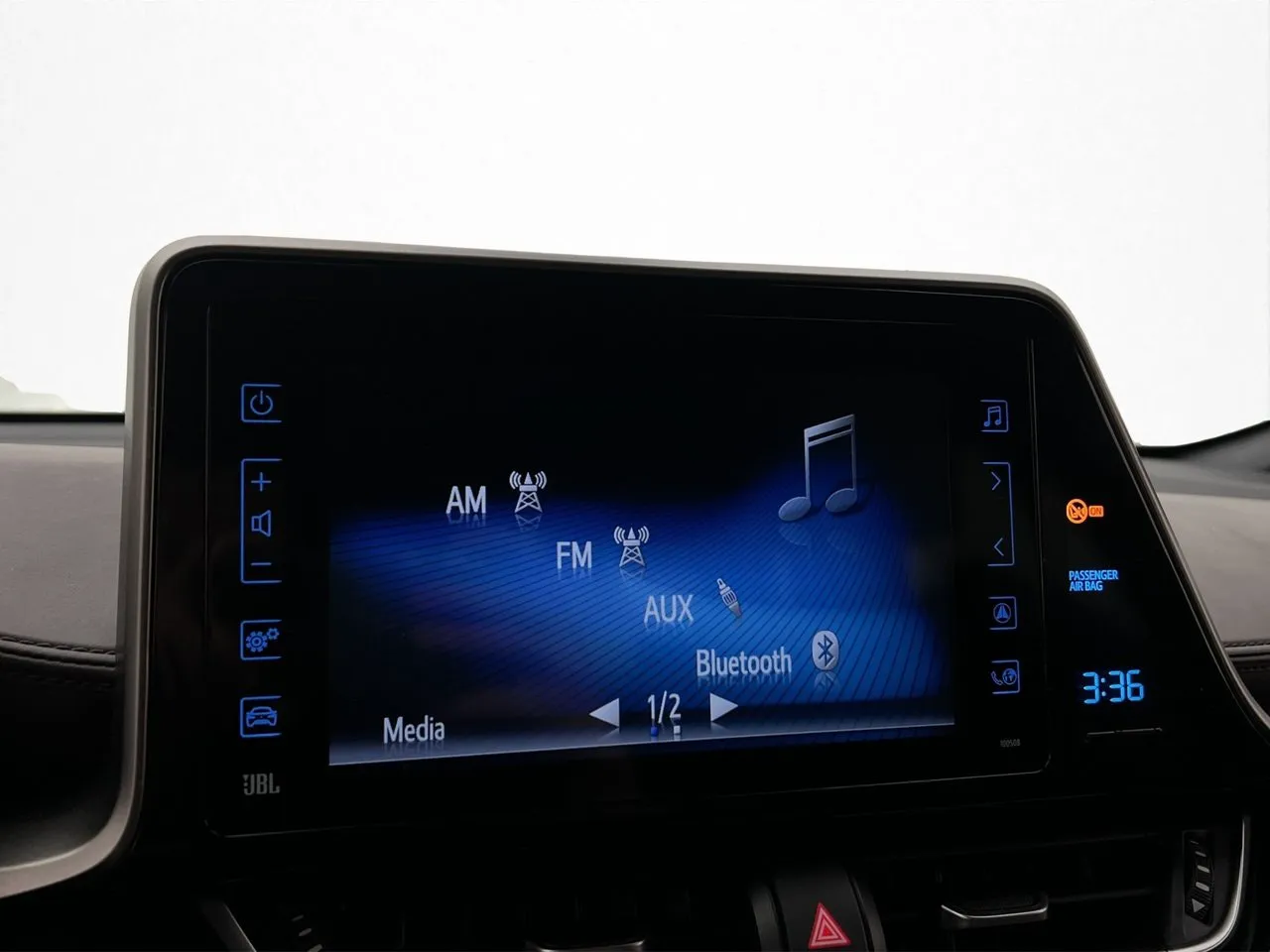 Vehicle image 22