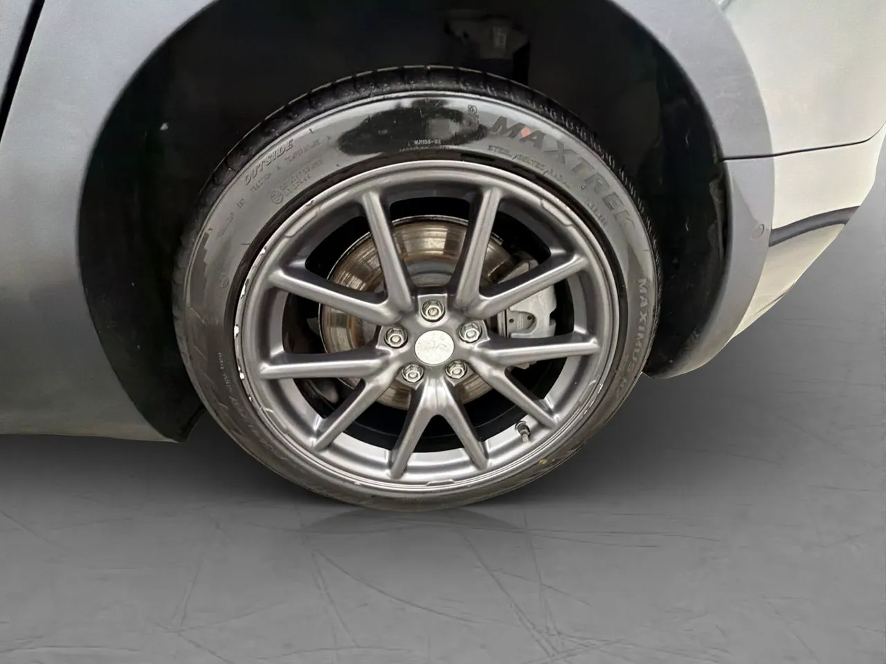 Vehicle image 30