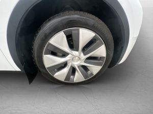 Tesla Model Y bild 32