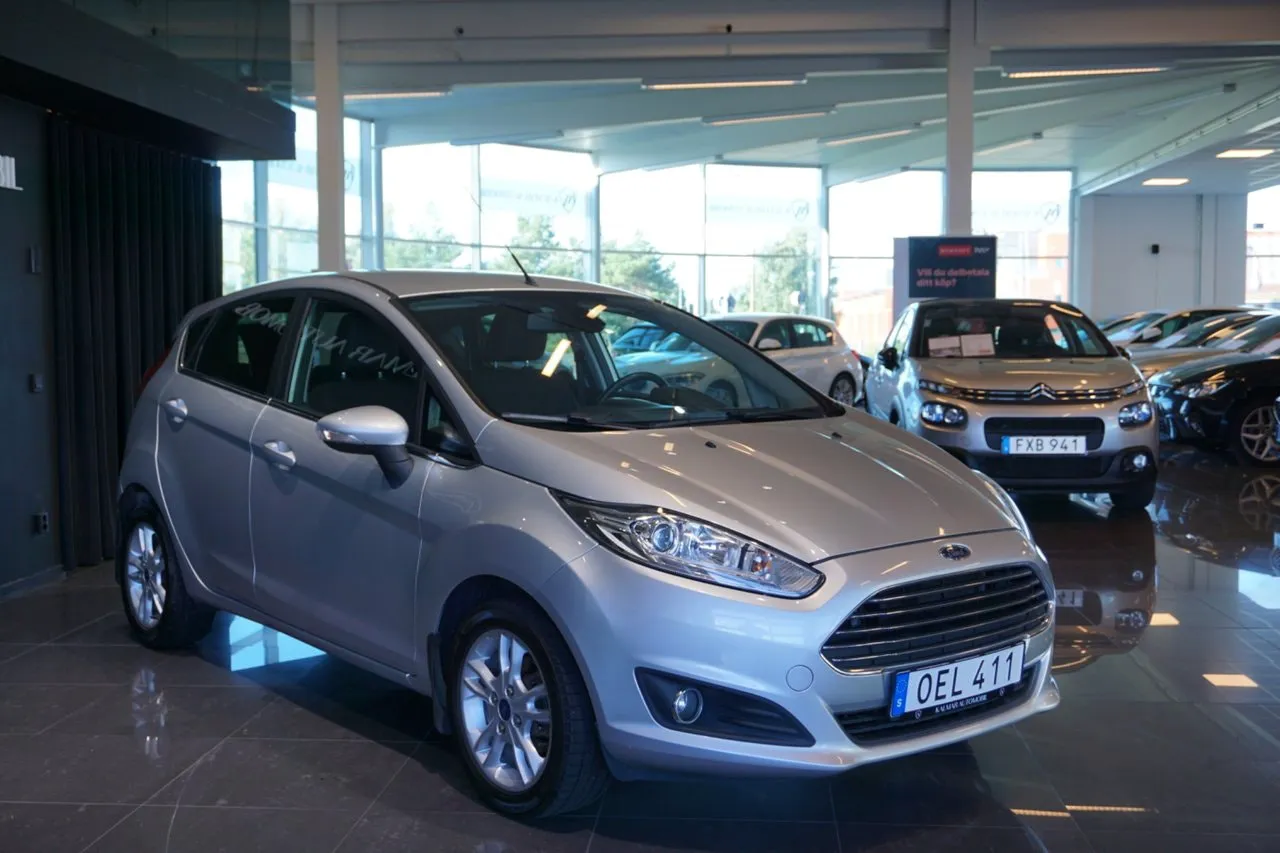 Vehicle image 1