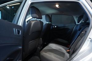 Ford Fiesta bild 8