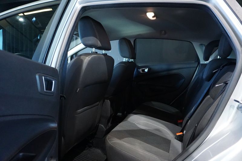 Ford Fiesta bild 8
