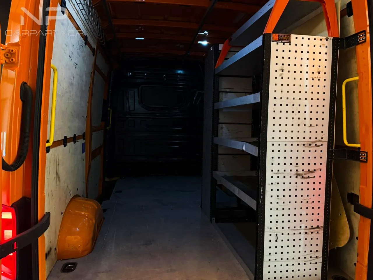 Vehicle image 22
