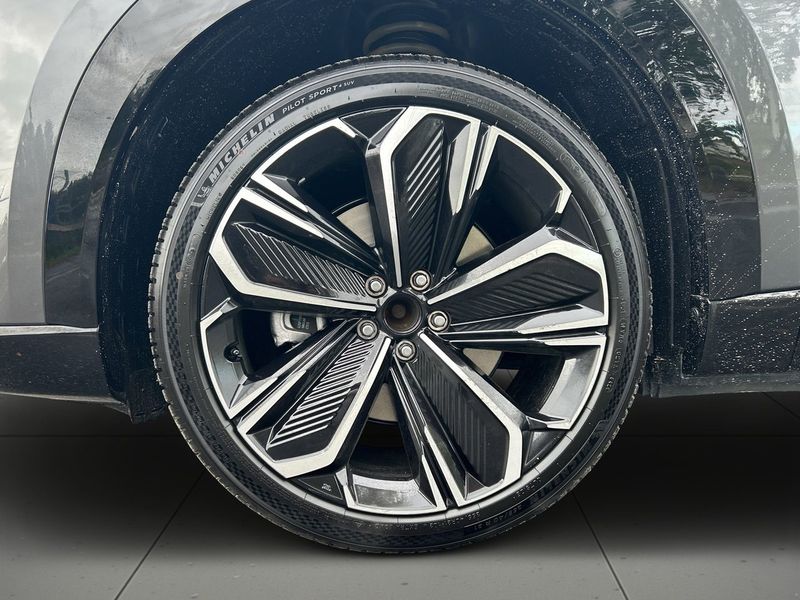 Mazda CX-6e bild 14