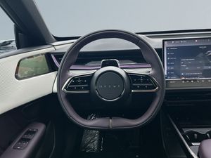 Mazda CX-6e bild 9