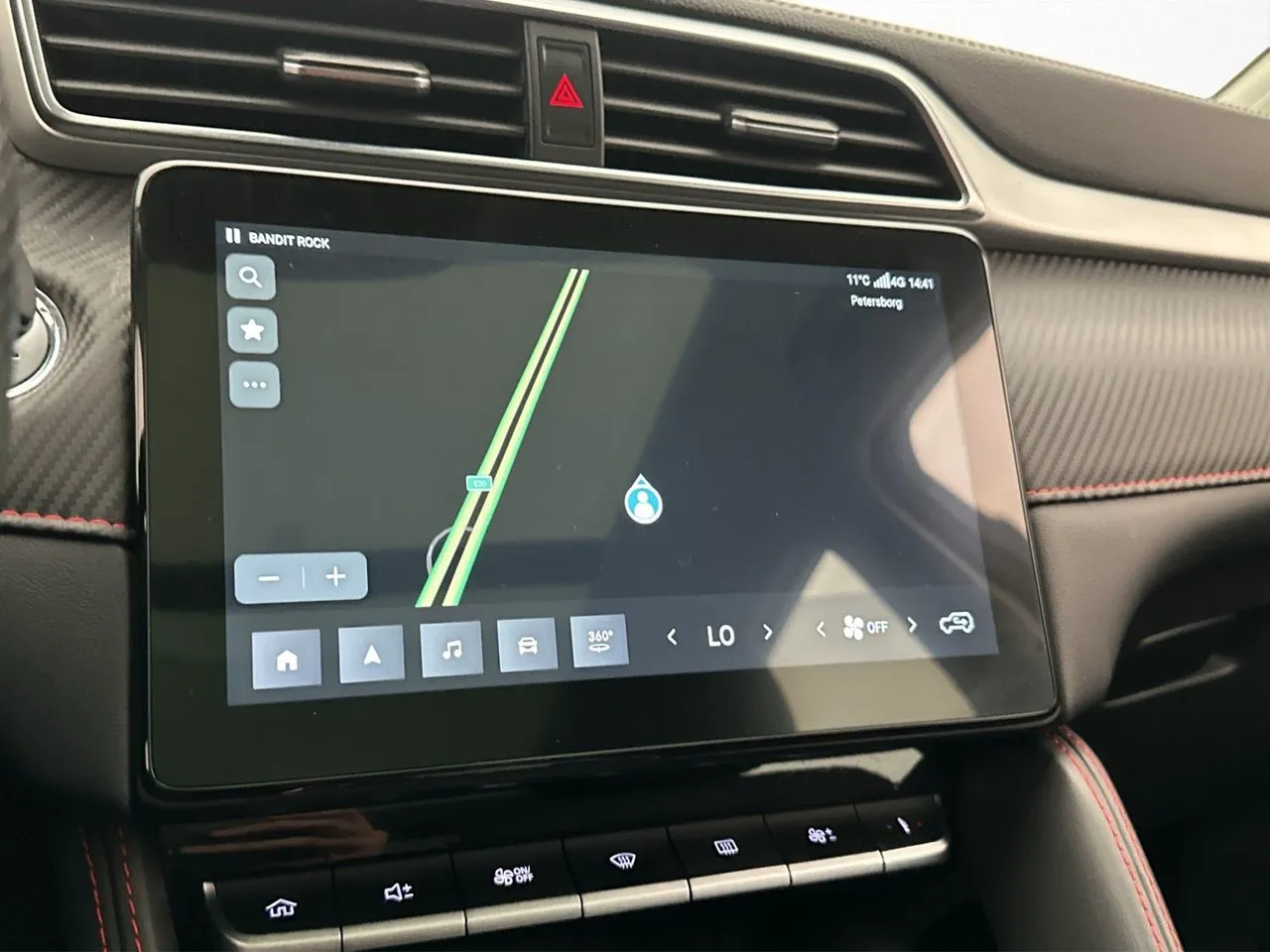 Vehicle image 22