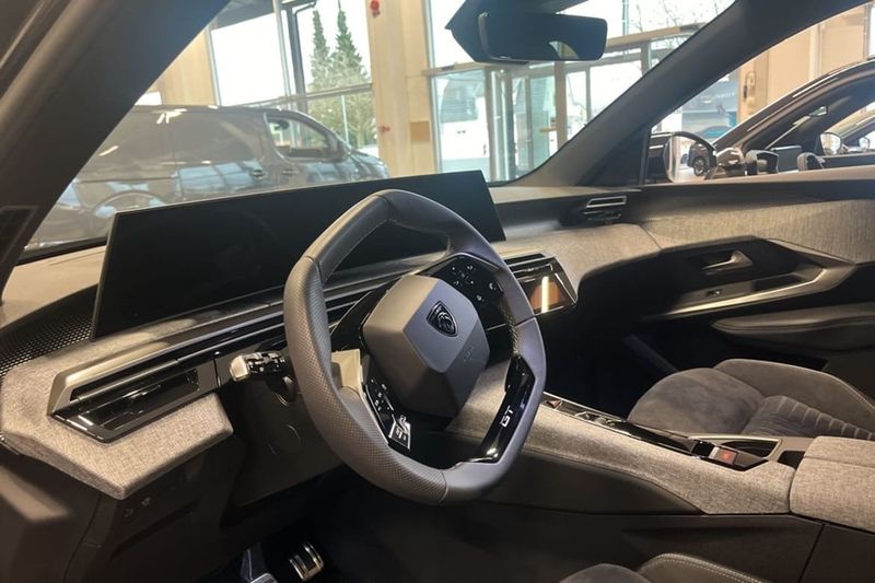Peugeot e-5008 bild 7