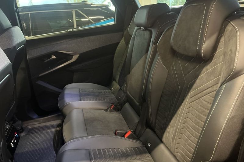 Peugeot e-5008 bild 9