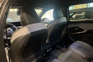 Peugeot e-5008 bild 8
