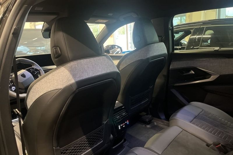 Peugeot e-5008 bild 8