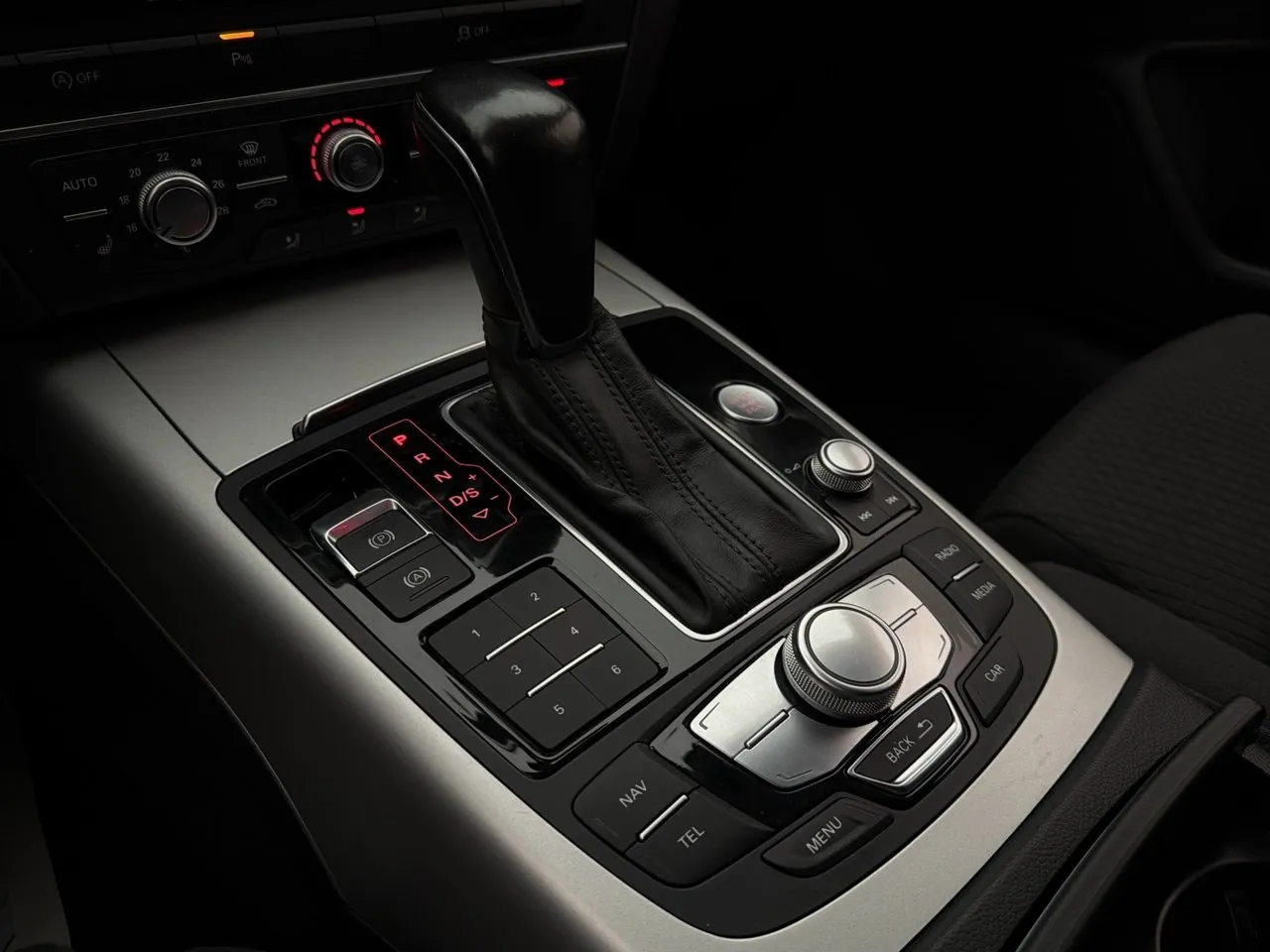 Vehicle image 22