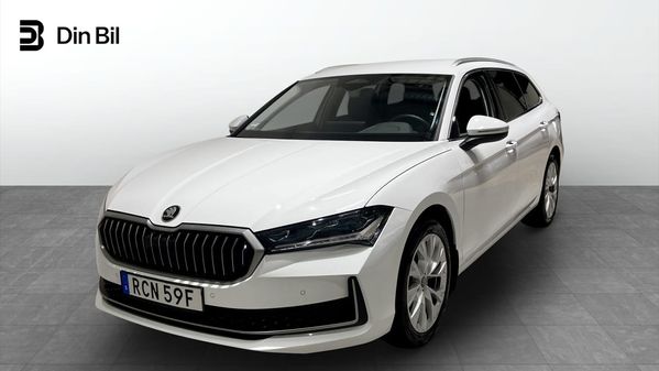 Skoda Superb Kombi Selection iV Drag Värmare Keyless - 2026