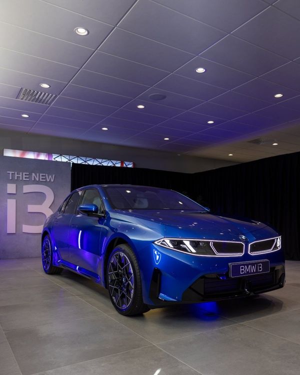 BMW i3 50 xDrive Sedan First Edition - 2027