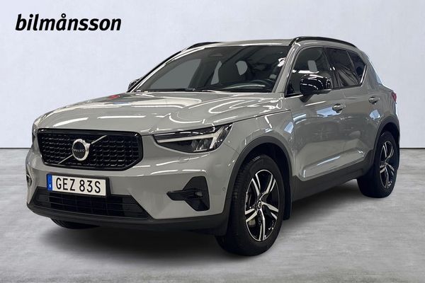 Volvo XC40 B3 FWD Bensin Plus Dark - 2025