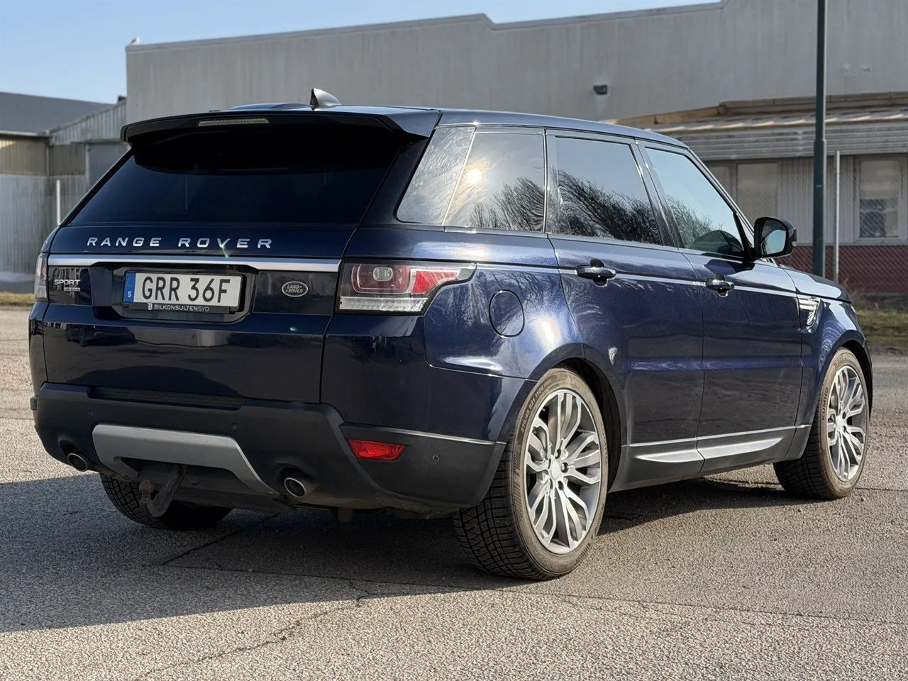Vehicle image 23