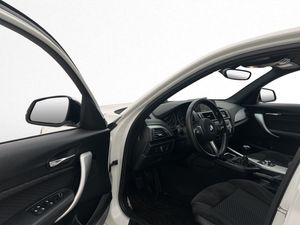 BMW 118 bild 9