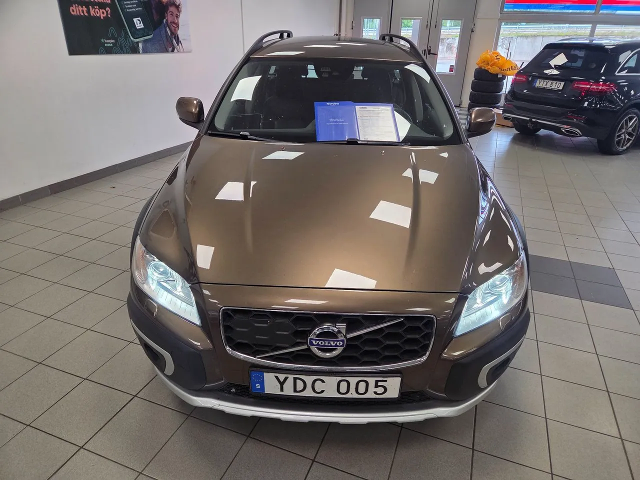Vehicle image 13