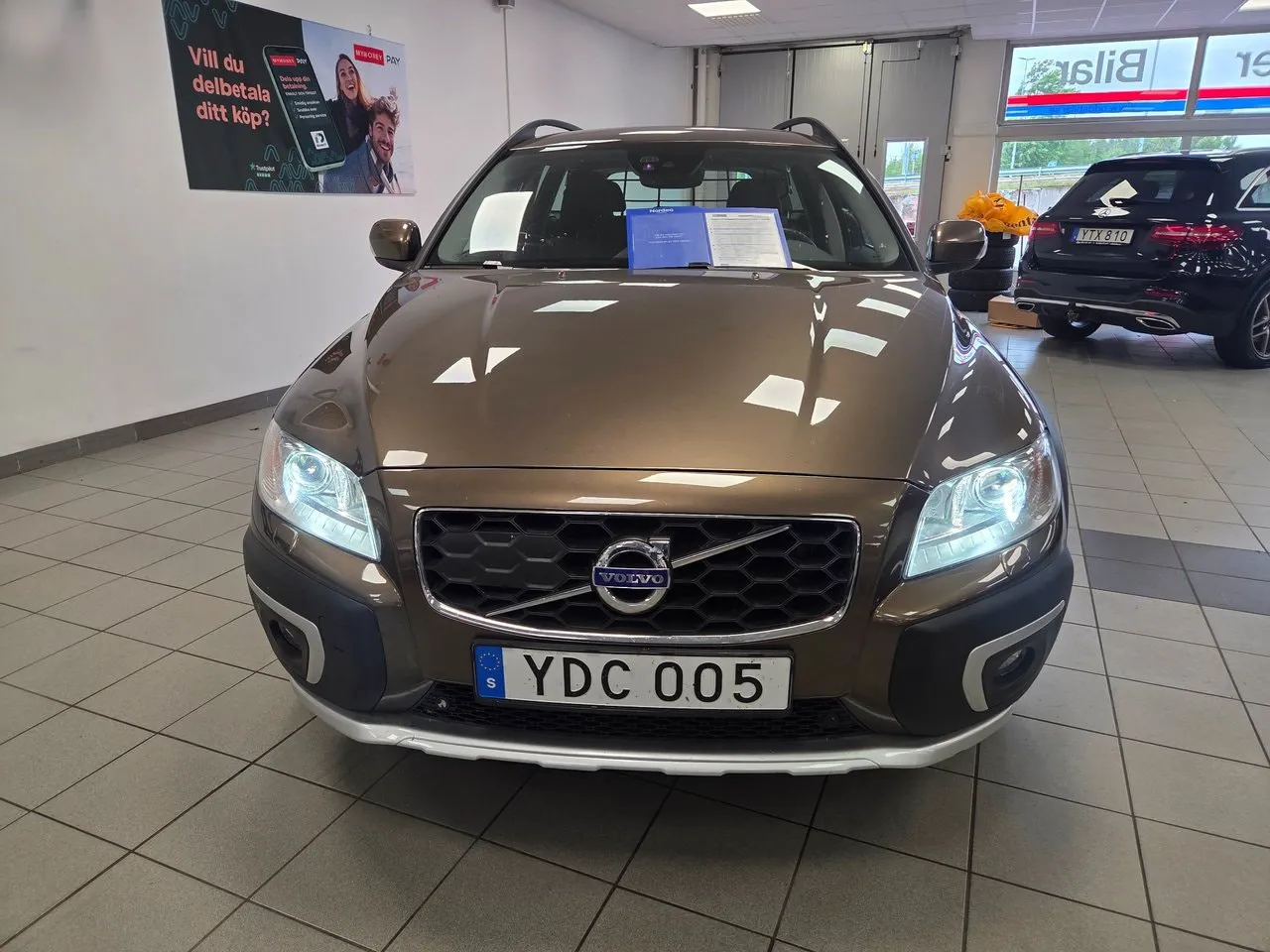 Vehicle image 15