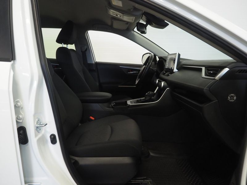 Toyota RAV4 bild 10