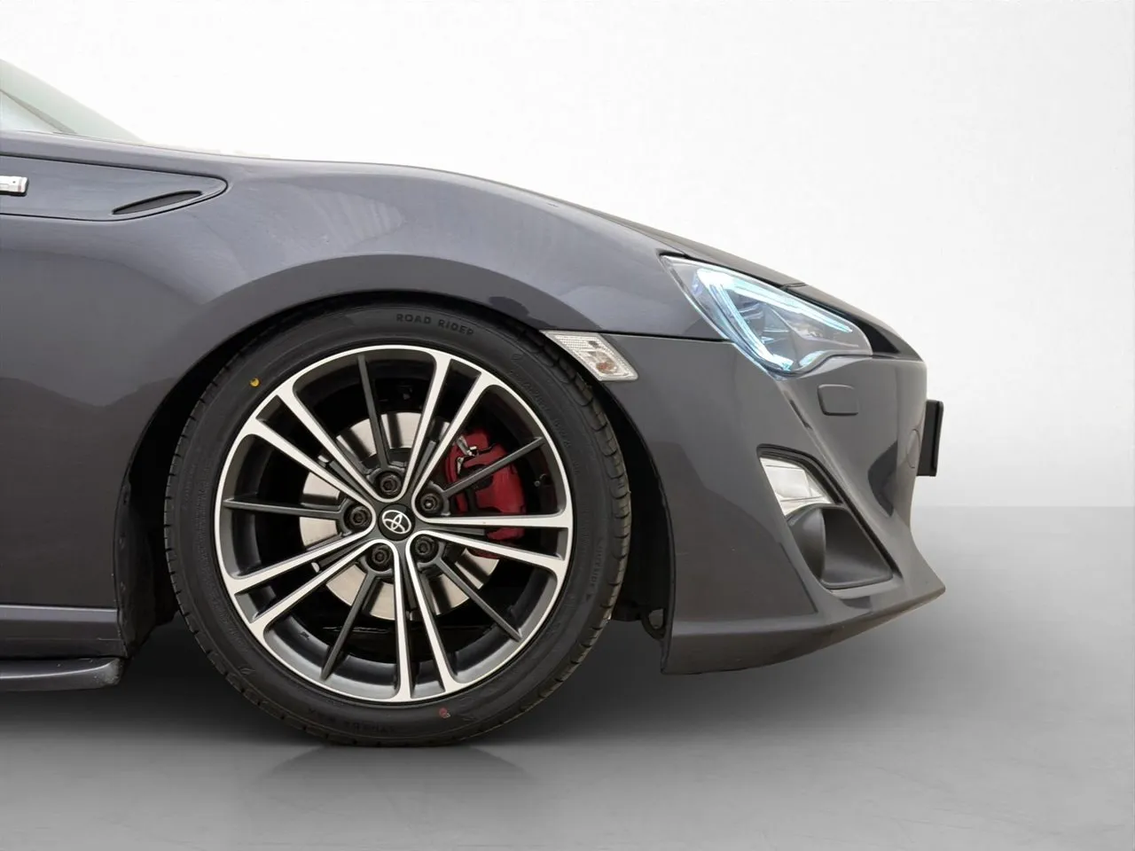 Vehicle image 30