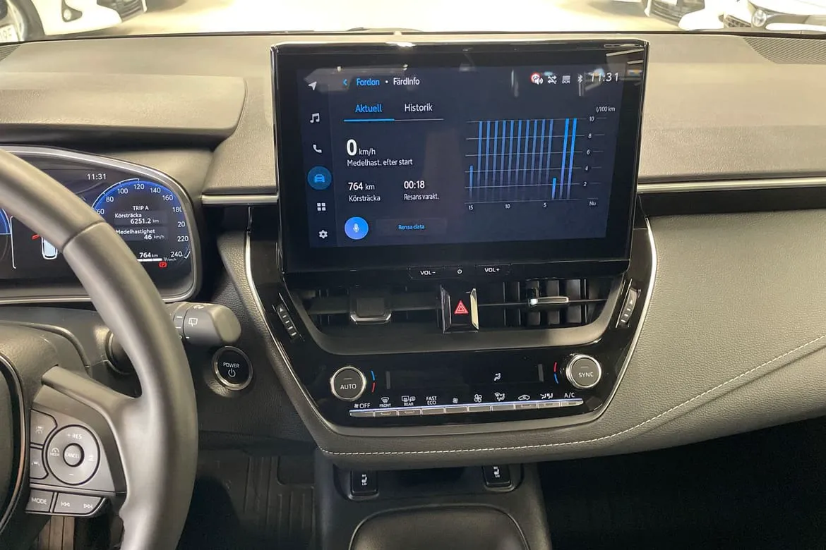 Vehicle image 14