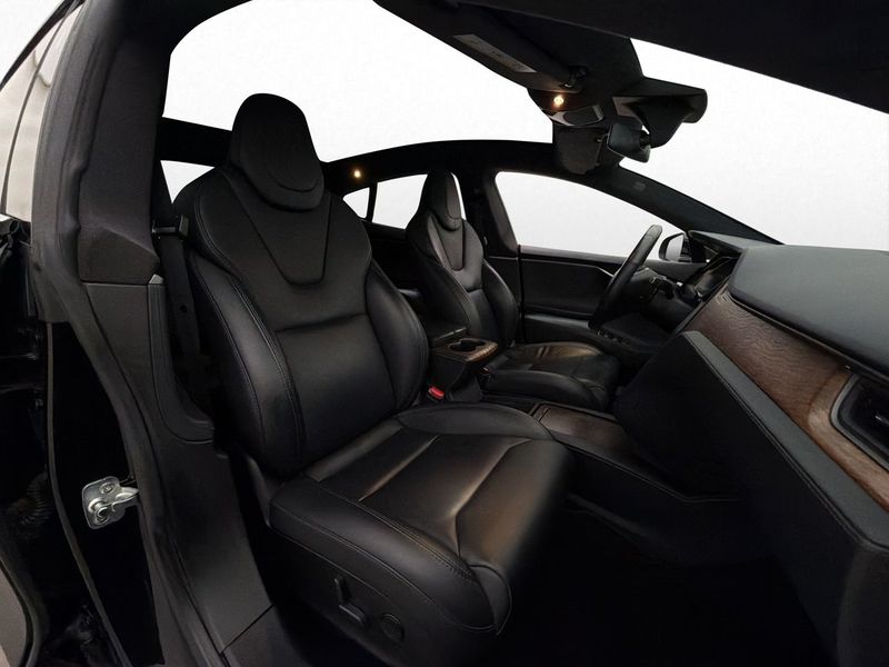 Tesla Model S bild 23
