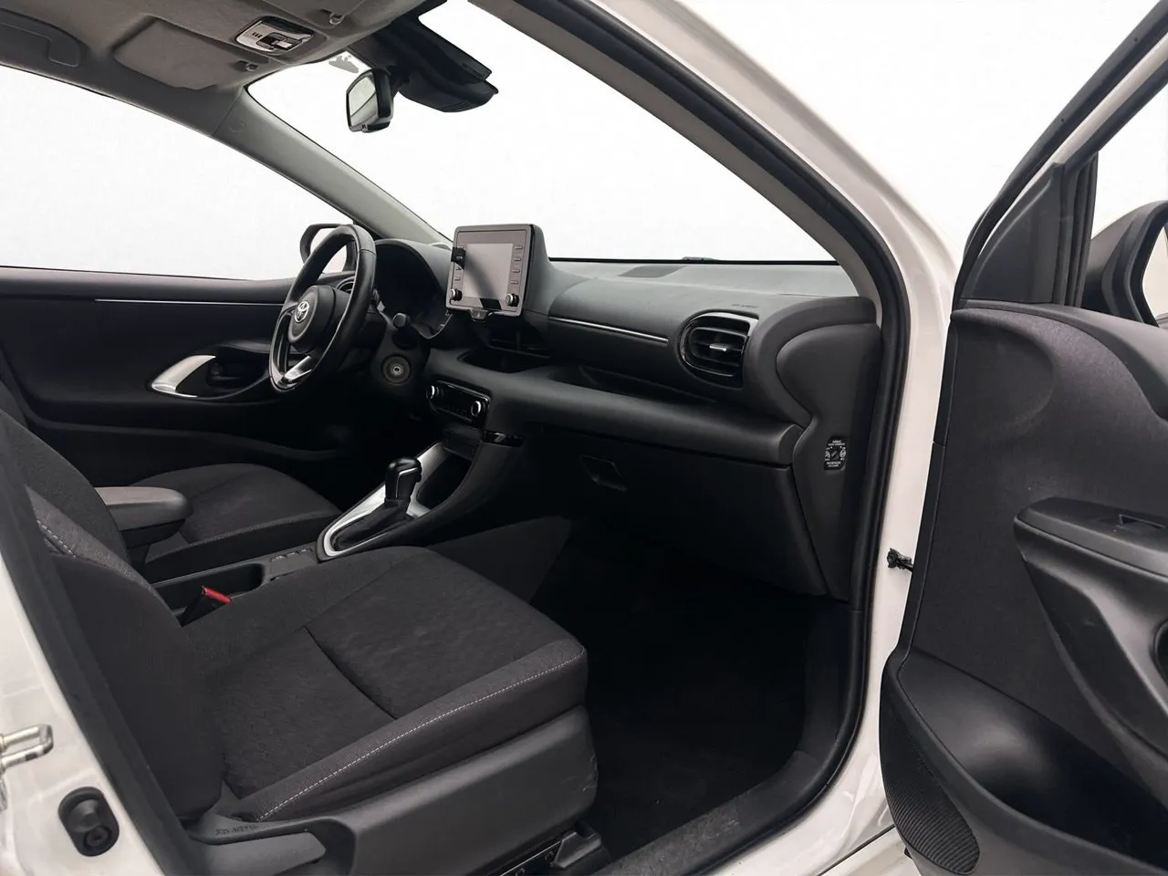 Vehicle image 20