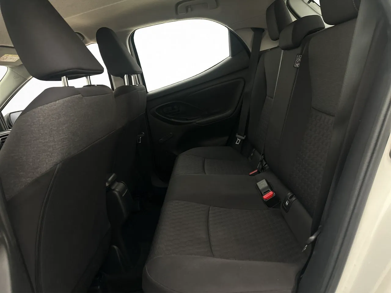 Vehicle image 21