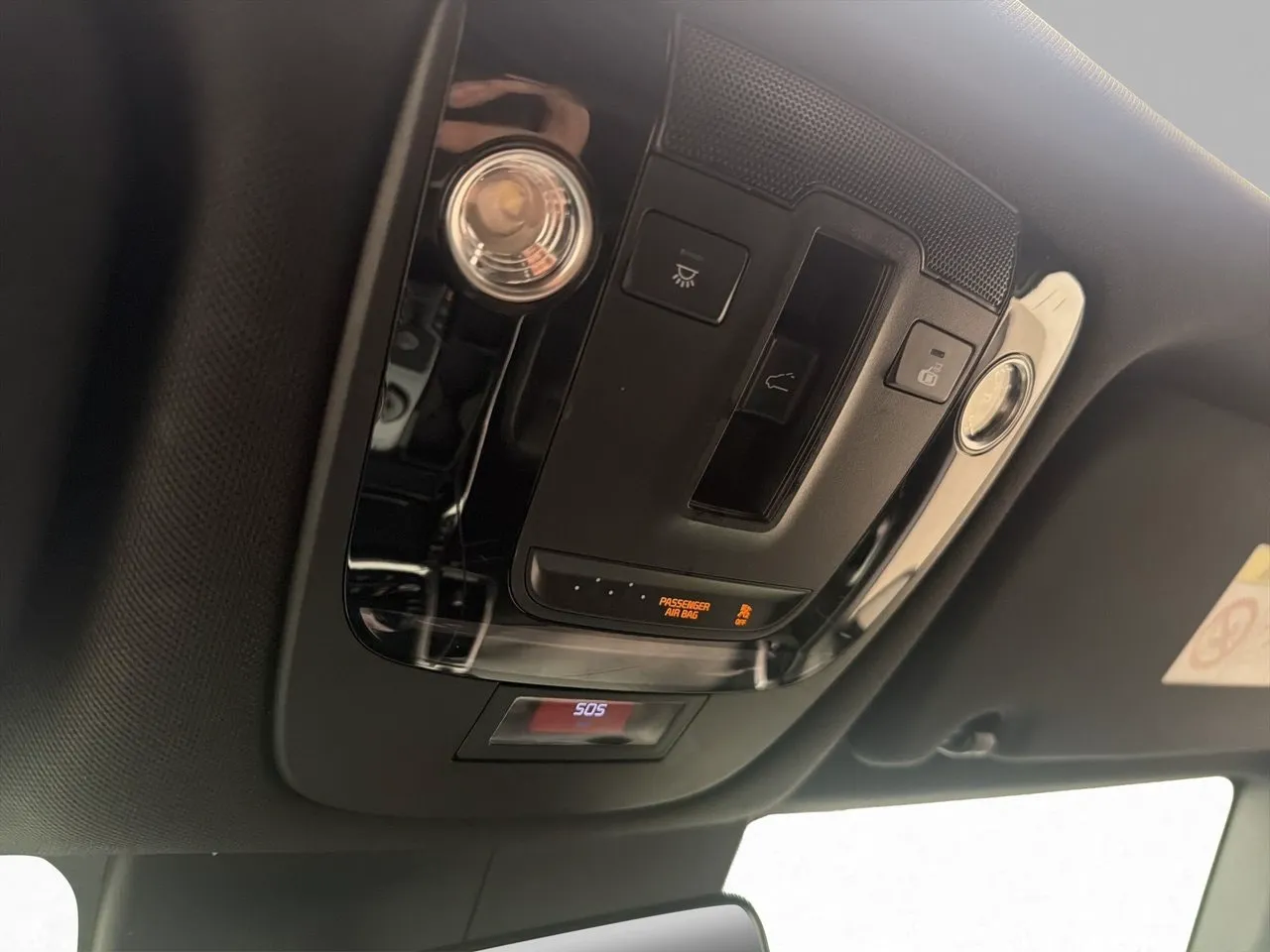 Vehicle image 23