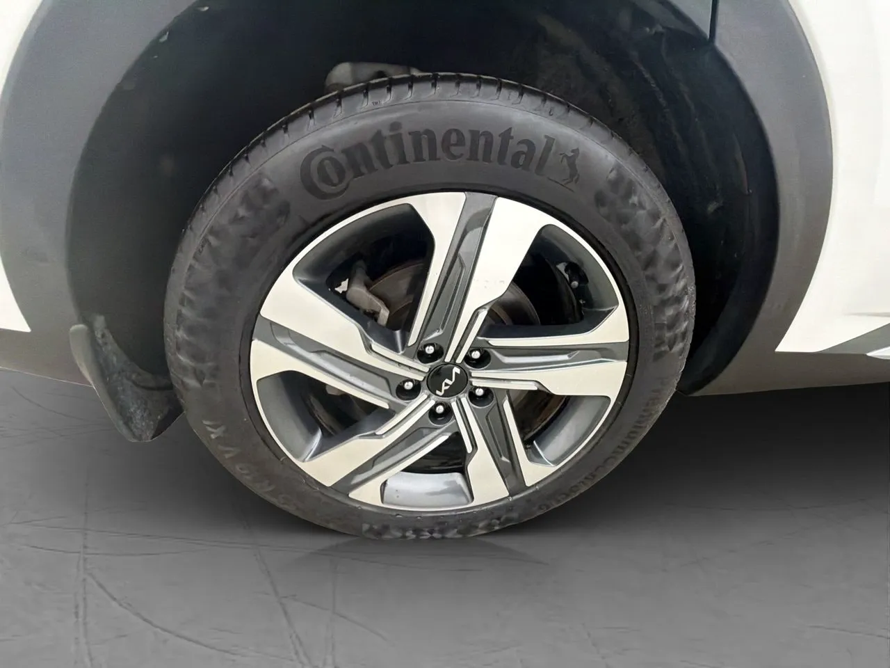 Vehicle image 36