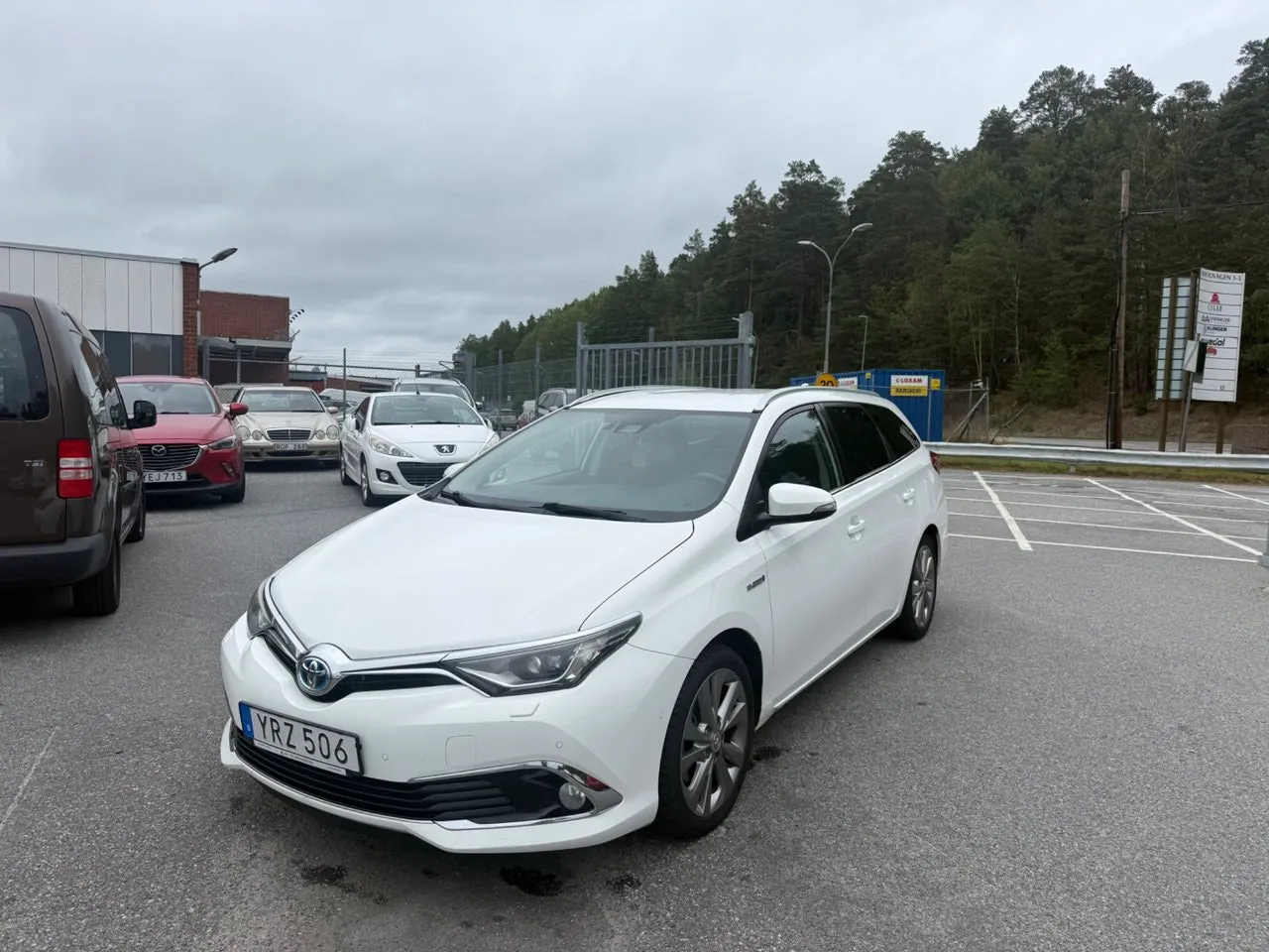 Vehicle image 1