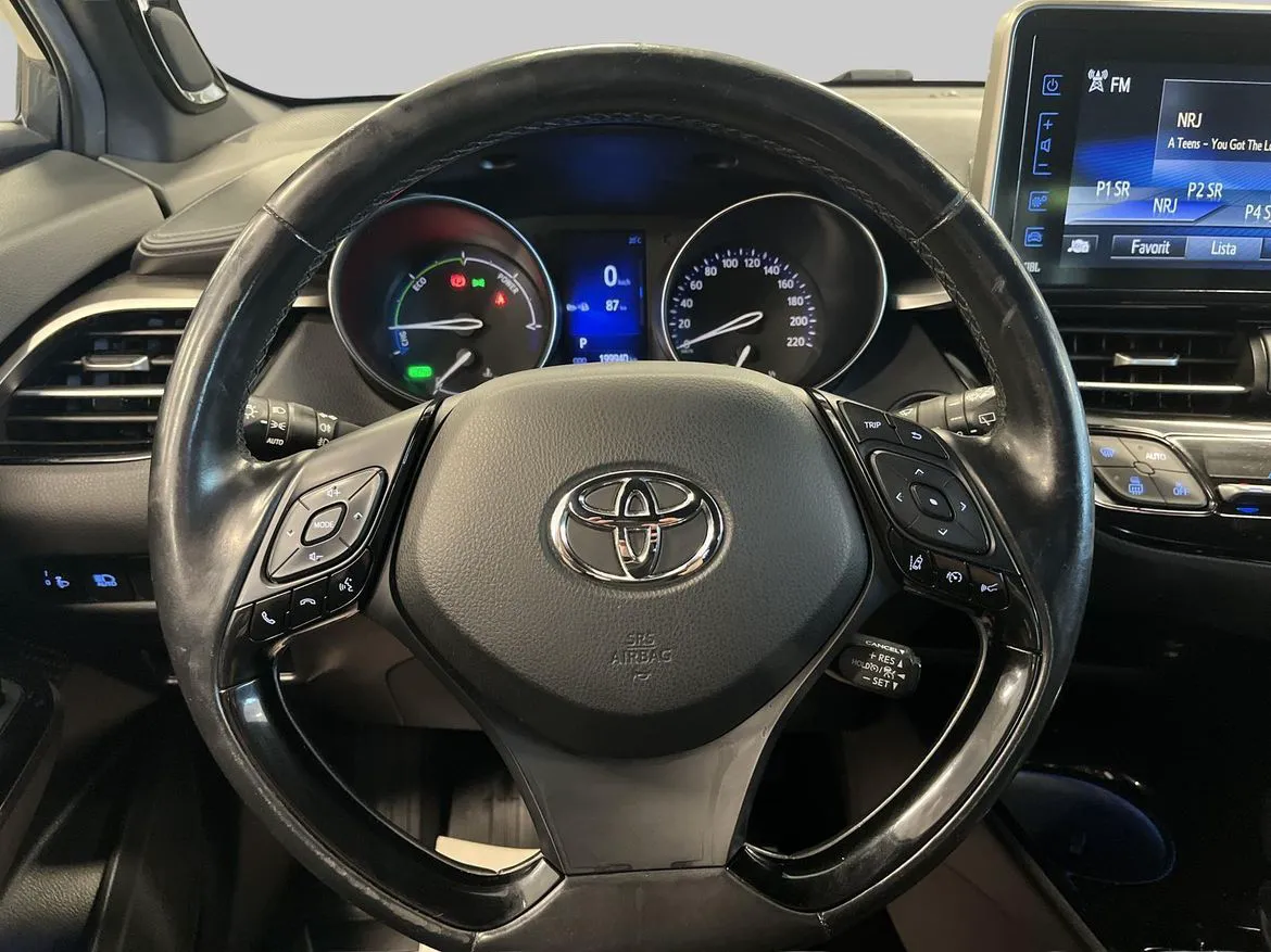Vehicle image 20