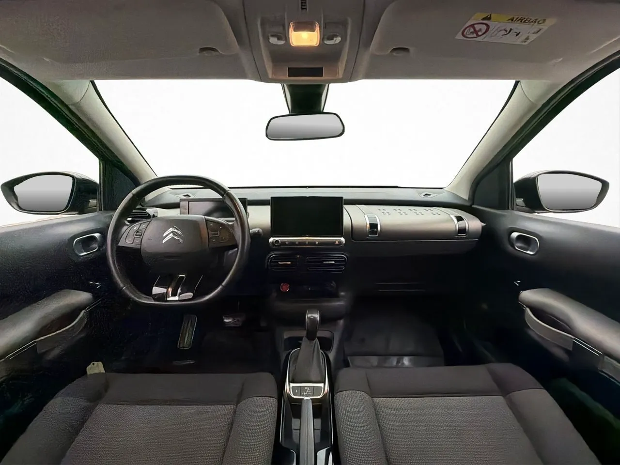 Vehicle image 13