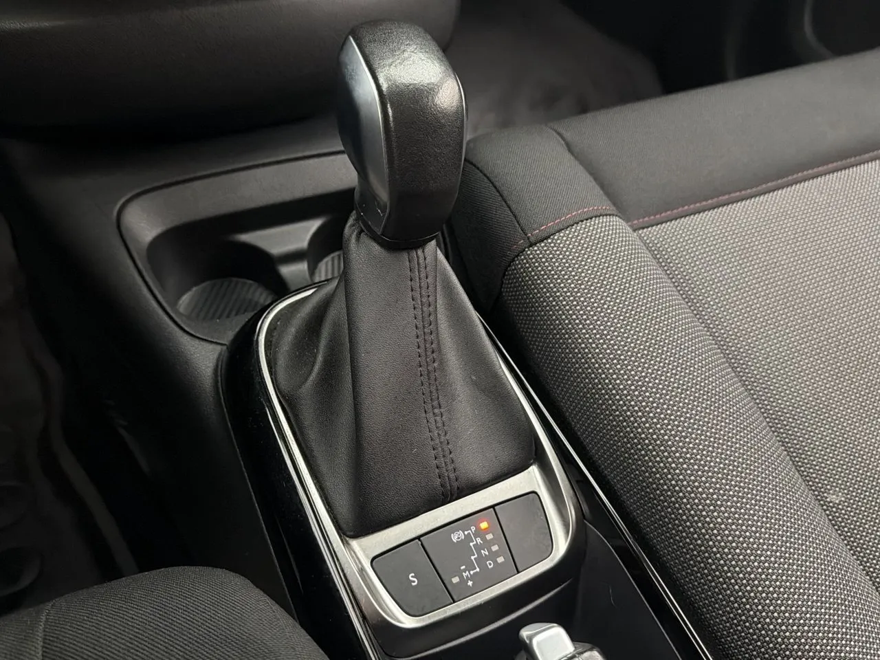 Vehicle image 22