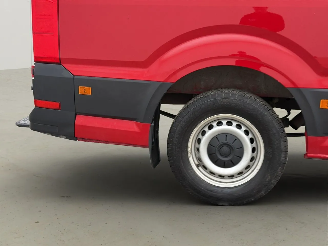 Vehicle image 27