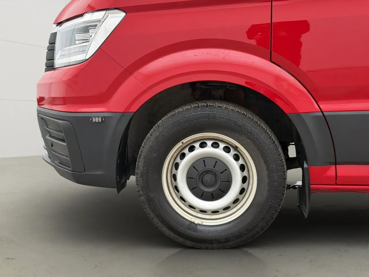 Vehicle image 25
