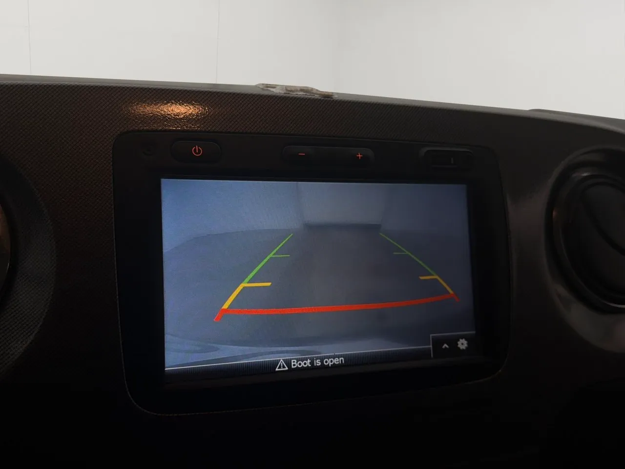 Vehicle image 22