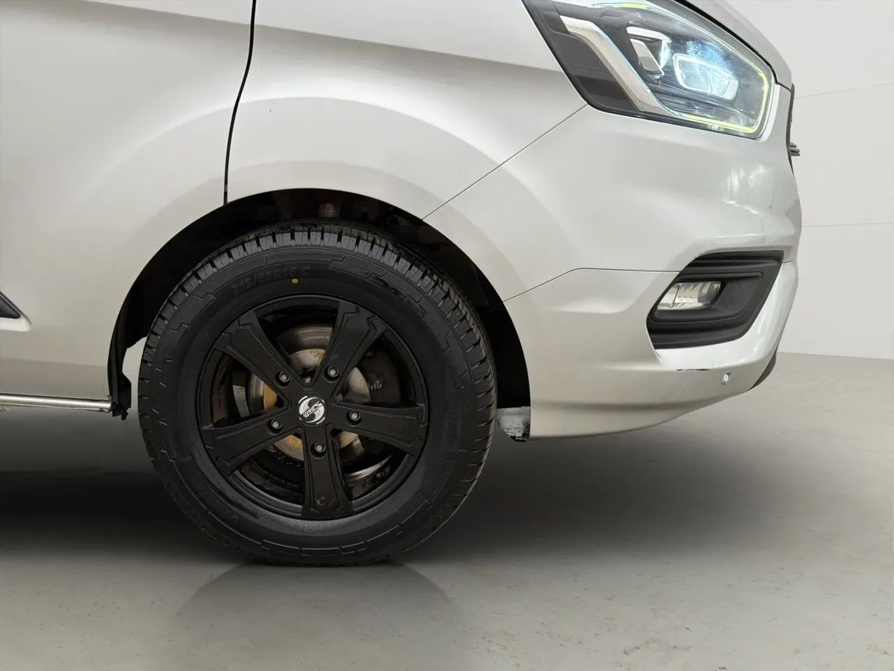Vehicle image 31