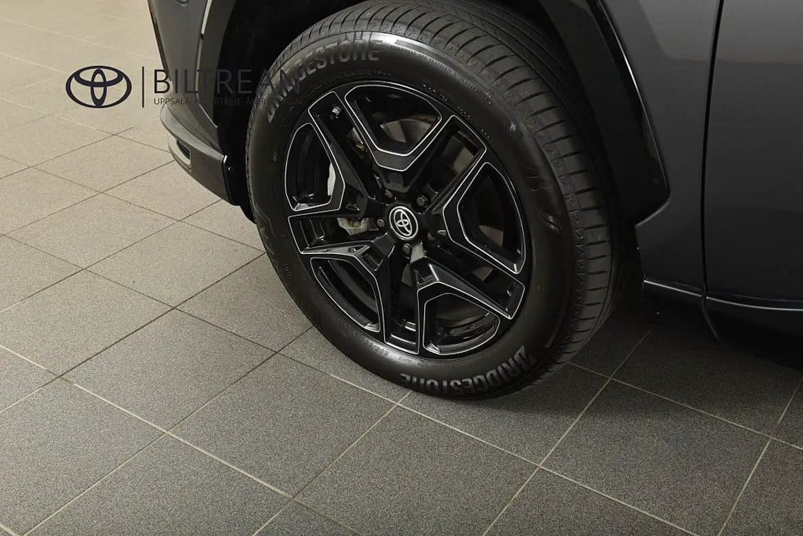 Vehicle image 21