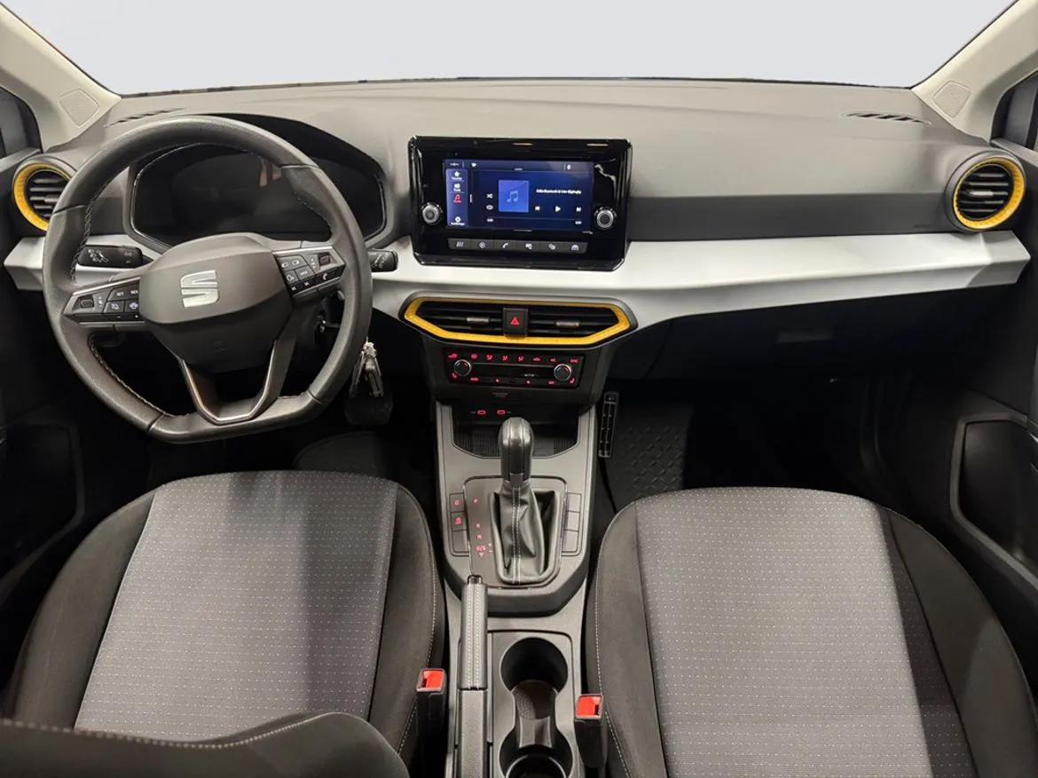 Vehicle image 8