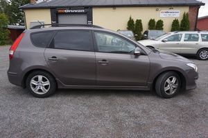 Hyundai i30 bild 2